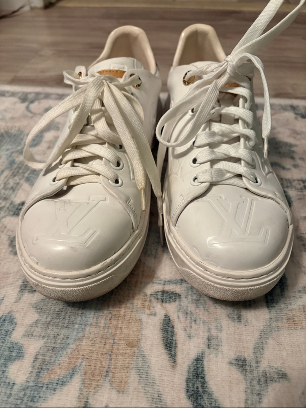 Louis Vuitton White Leather Monogram Sneakers with Brown Heel Tab - Picture 2 of 13